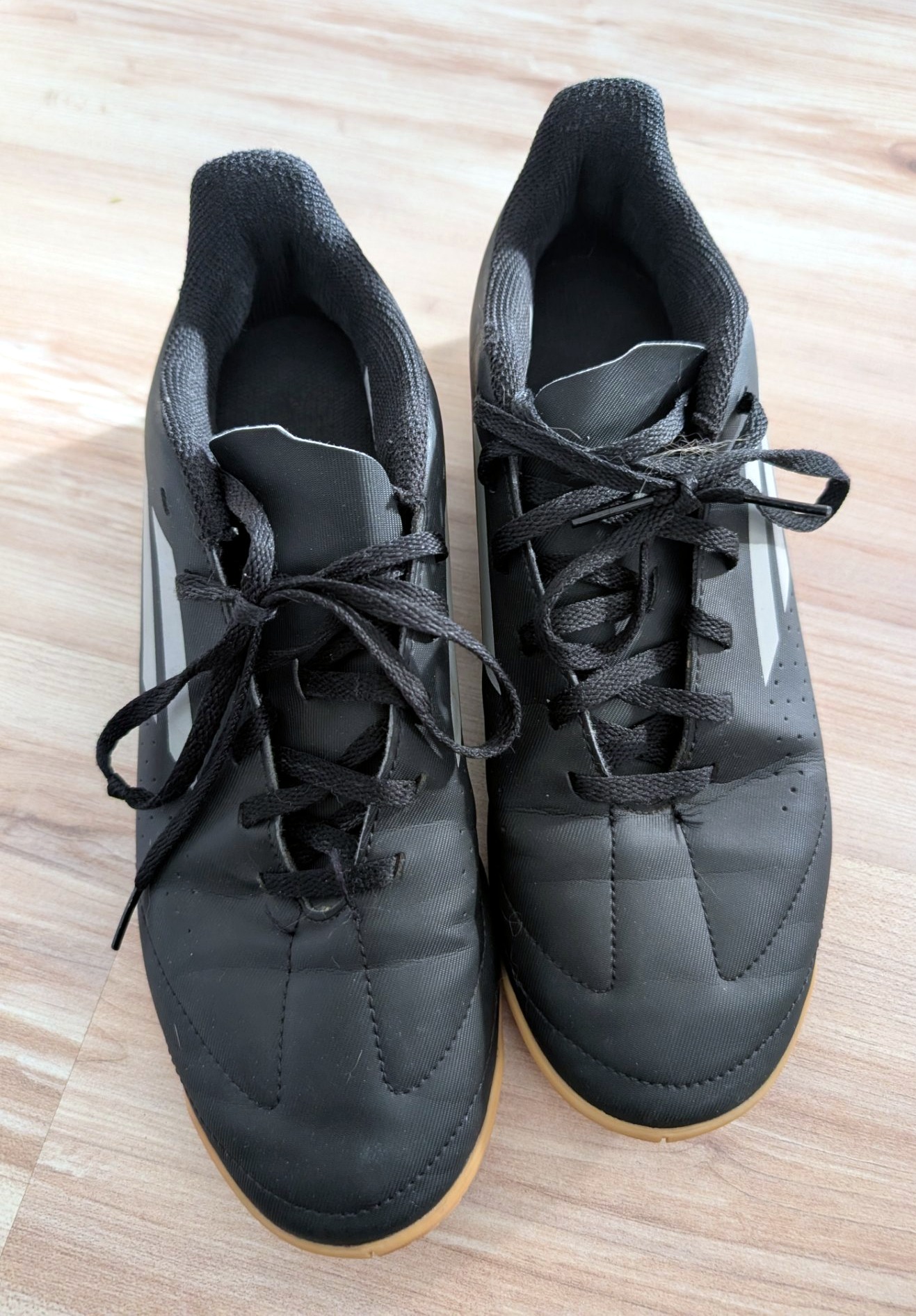 adidas Deportivo II Hallenfußballschuhe Gr. 42 Schwarz Non-Marking